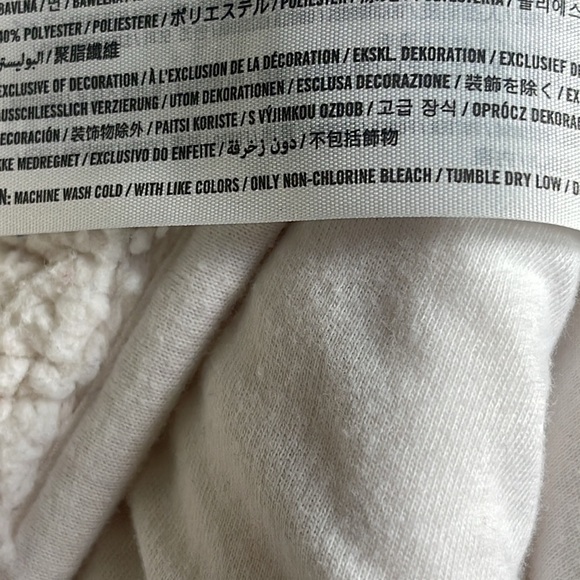 Abercrombie & Fitch Sleepwear Faux Sherpa Robe Cream Pockets Lined Soft Size M/L - Picture 8 of 10